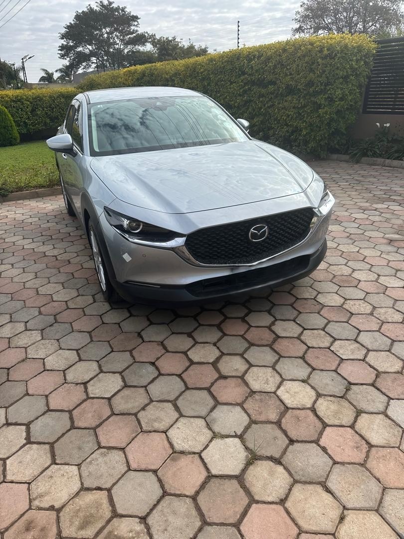 Customer who purchased a car from CardealPage Co., Ltd.